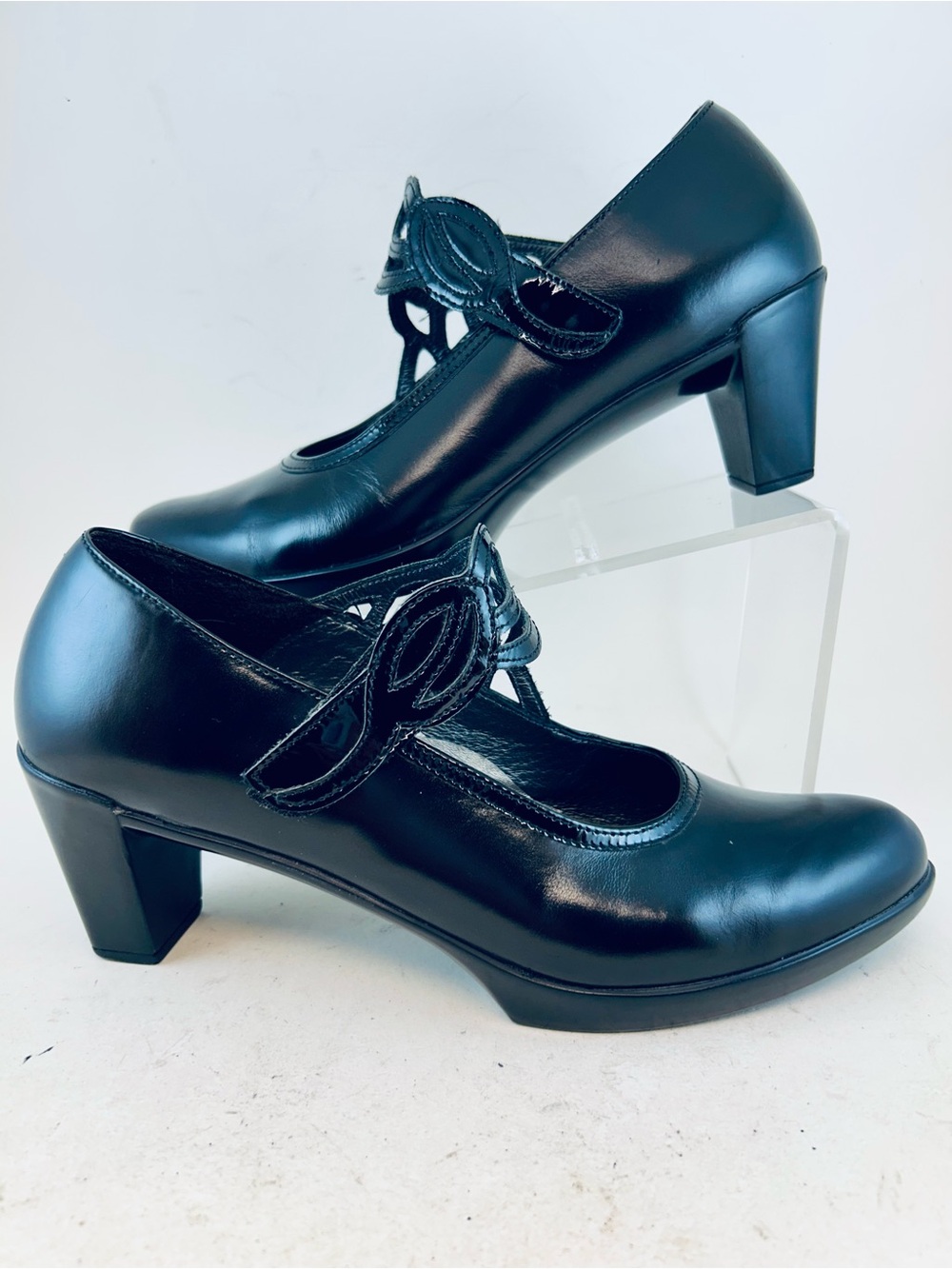 Naot Black Crinkle Luma Mary Jane Adjustable Strap Heels, size 40 9 9.5 - Picture 4 of 12